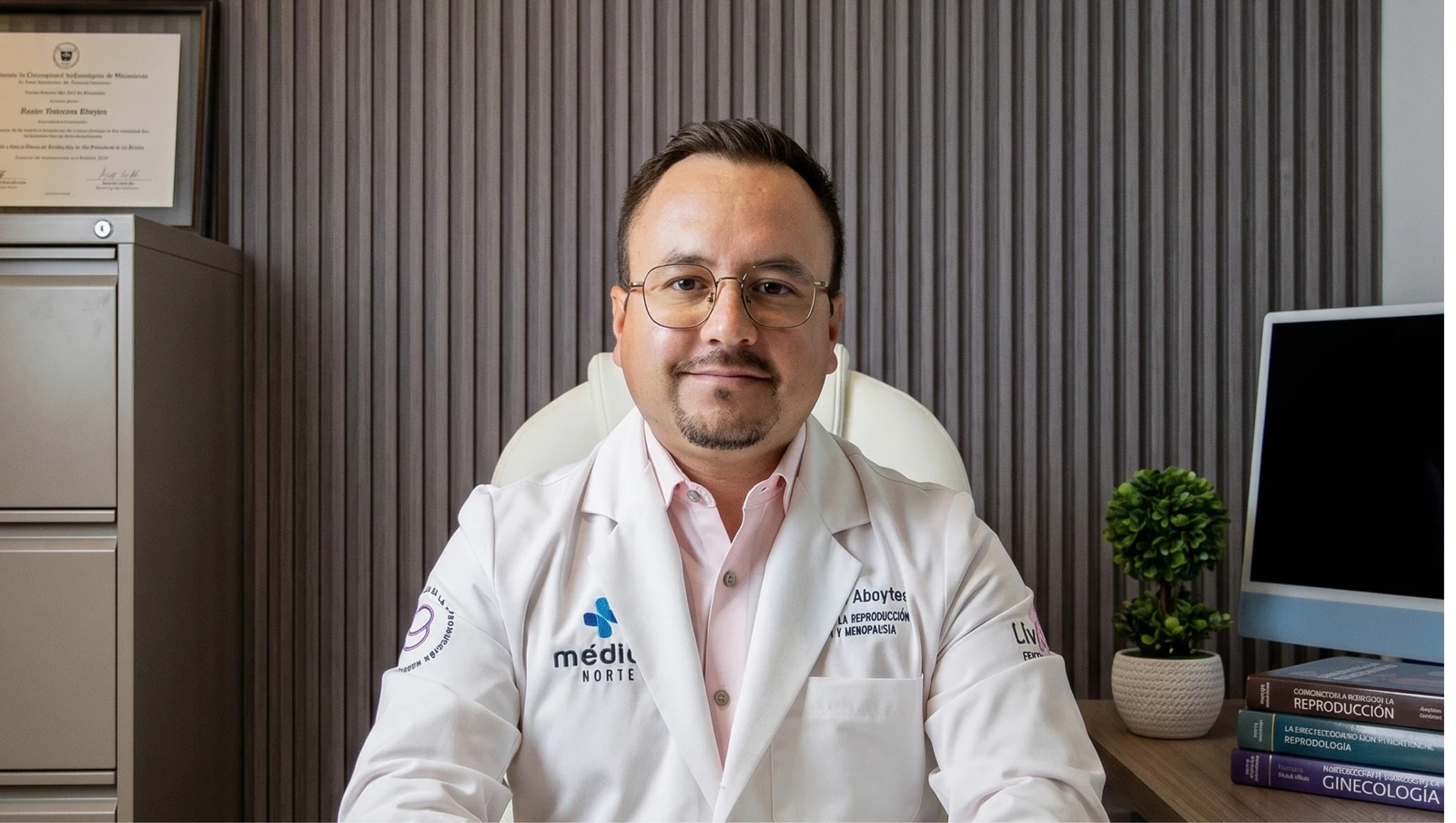 Dr. Ignacio Aboytes Cardeña, ginecólogo en León